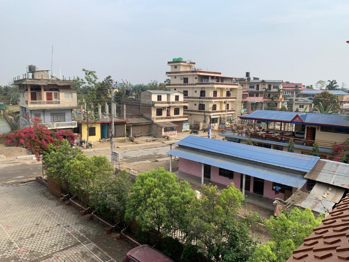 Chitwan Palace 索拉哈 外观 照片